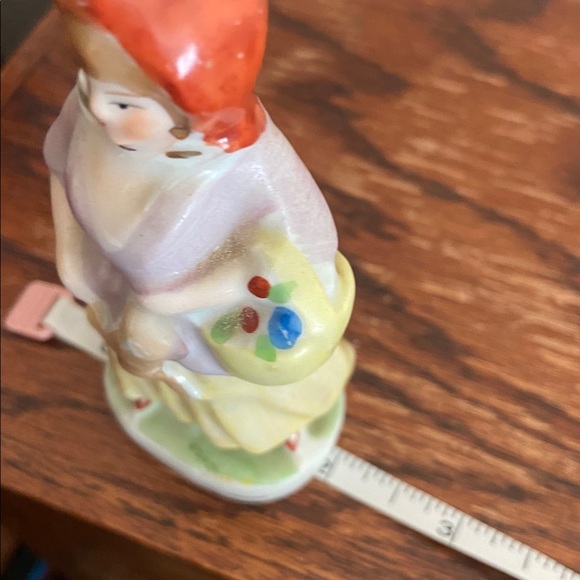 5/$10❤️❤️❤️Vintage Painted in Japan Ceramic Lady Decor - Picture 9 of 9